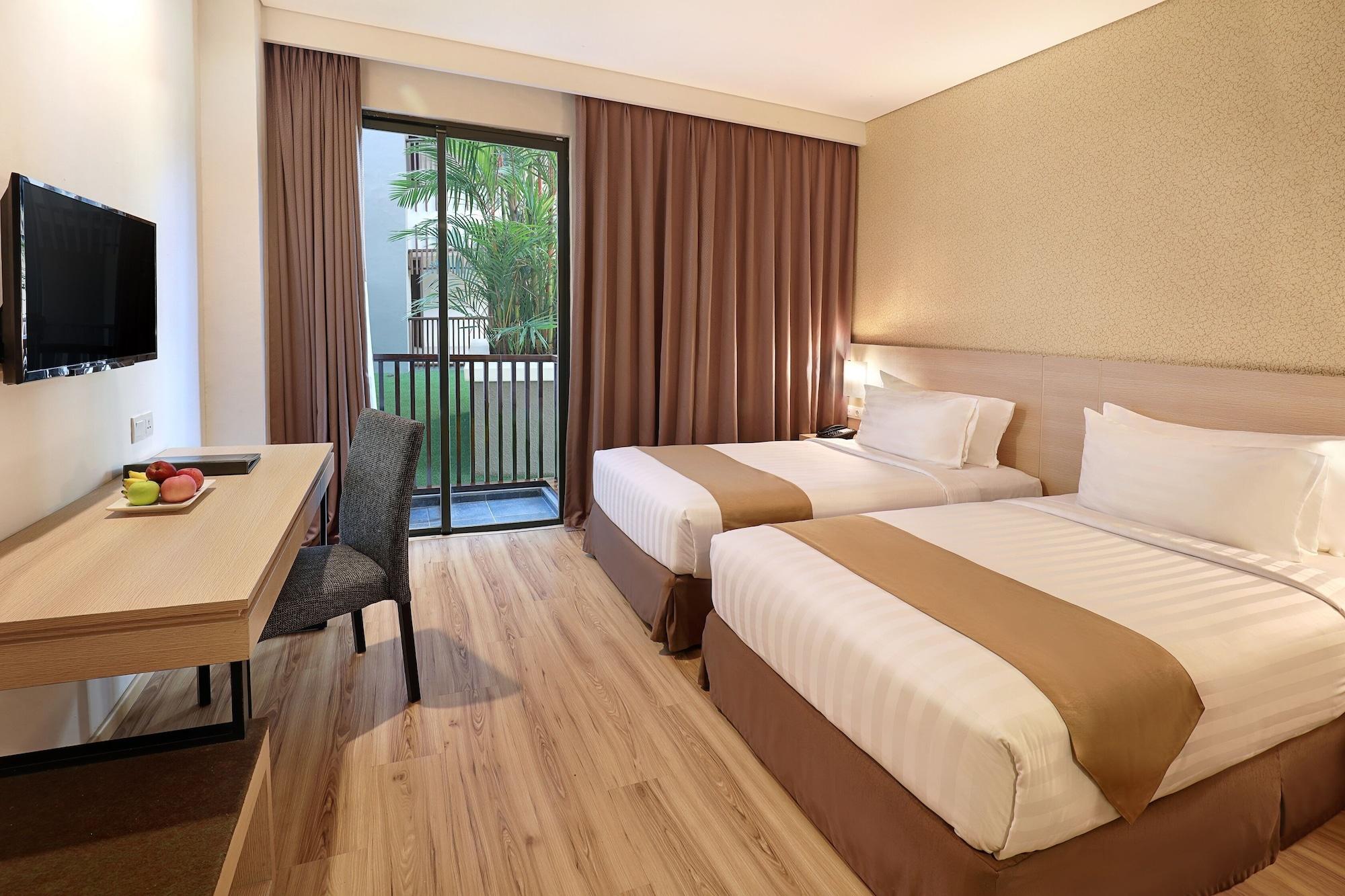 Swiss-Belhotel Соронг Екстериор снимка