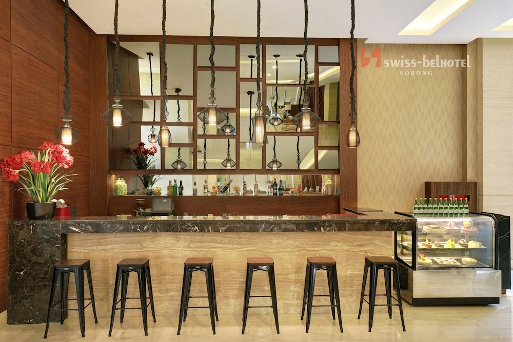 Swiss-Belhotel Соронг Екстериор снимка