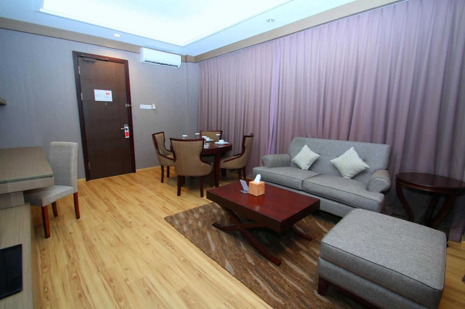 Swiss-Belhotel Соронг Екстериор снимка